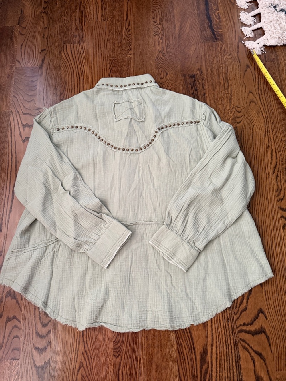 POL Mint Green gauze Studded Button-Up Shirt medium - Picture 13 of 13